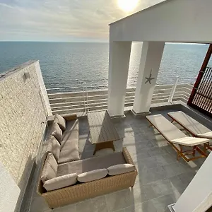 Apartment Luxury Penthouse With Full Sea View, Durrës
